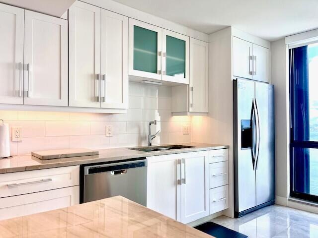 Foto del edificio - 5380 N Ocean Dr