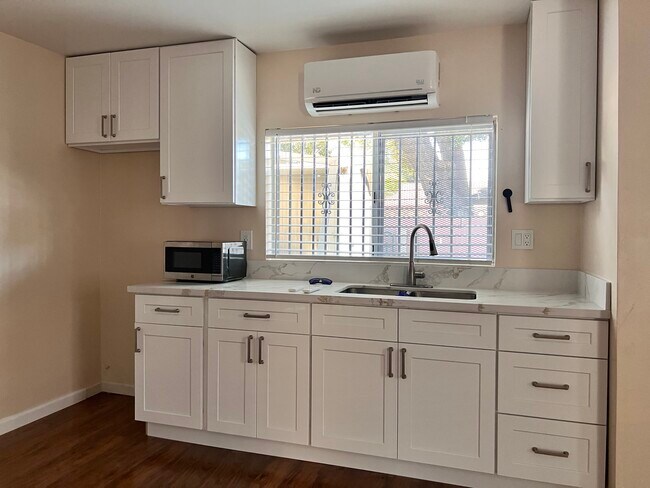 Foto del edificio - 1404 Dawley Ave