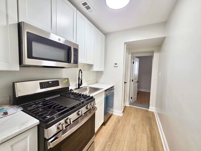 Building Photo - Charming 3 BR/1 BA Apartment in Trinidad!