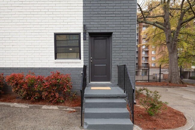 Foto del edificio - 396 Linden Ave NE