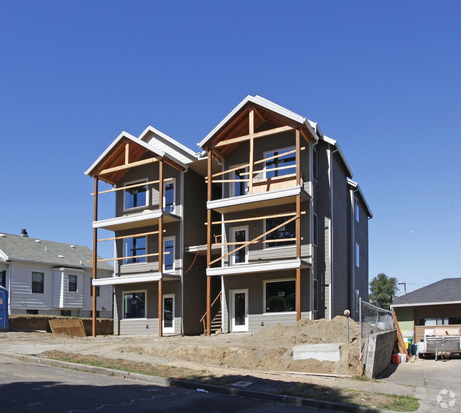 Foto del edificio - 1555 N Willis Blvd