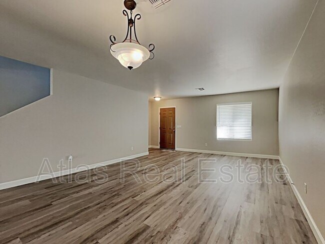 Foto del edificio - 2344 E Meadow Mist Ln