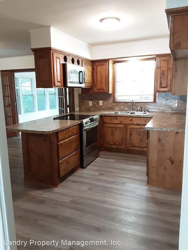 Foto del edificio - 2 br, 2 bath House - 1104 N Douglas