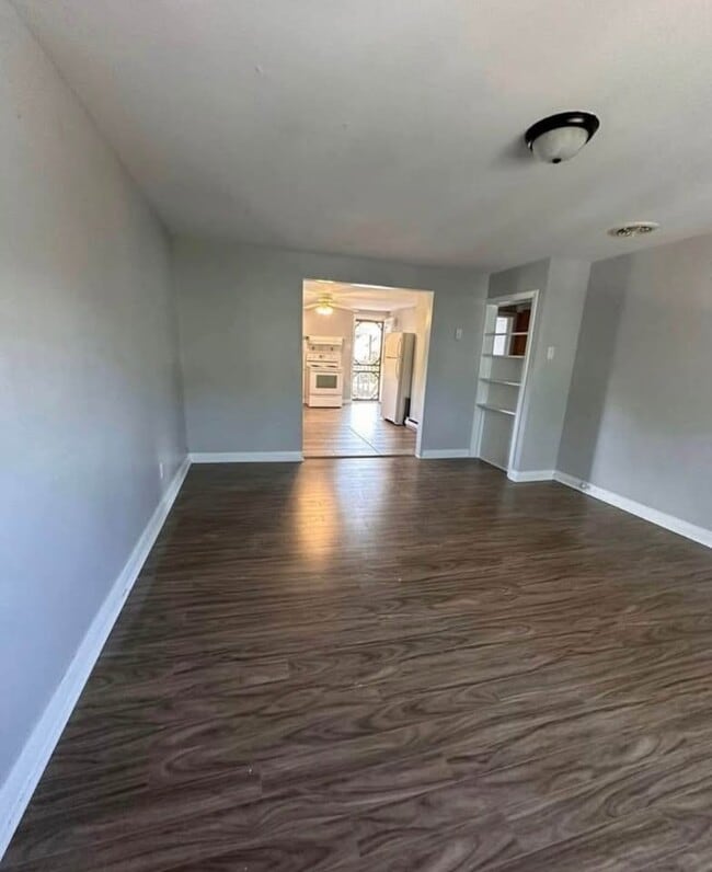 Building Photo - 36 Rue Archambault