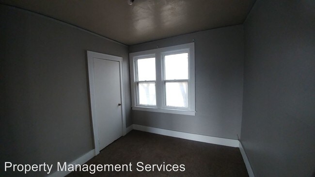 Foto del edificio - 15500 Inverness St