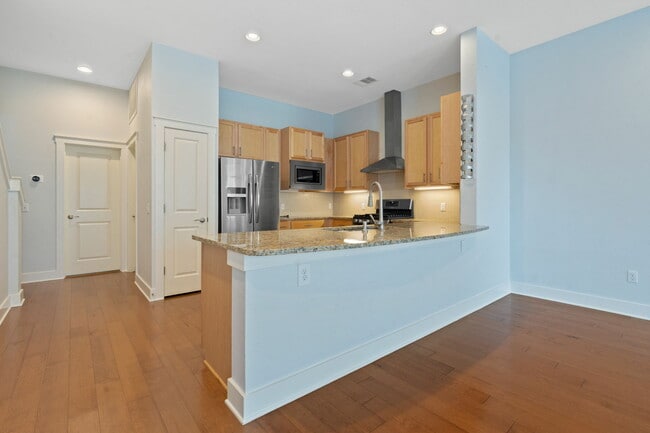 Building Photo - 2520 Bluebonnet Ln