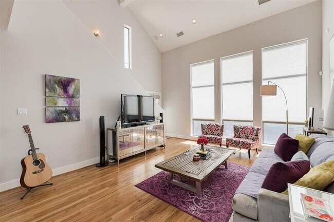 Foto del edificio - 4410 Koehler St