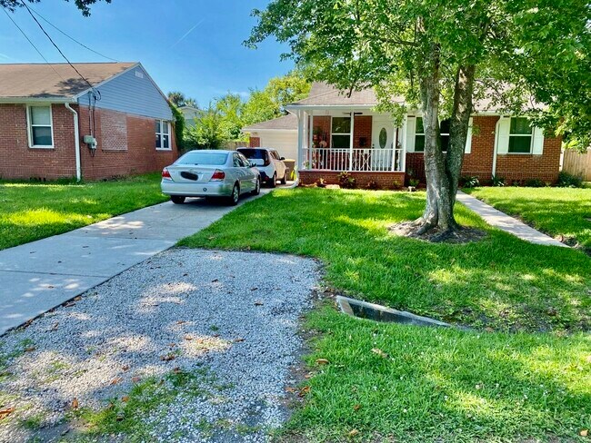 Foto del edificio - 4648 Cardinal Blvd