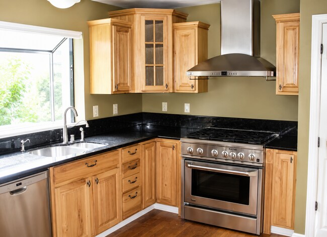 Building Photo - Beautiful Two-Story Auburn Oaks Home with Private Pool