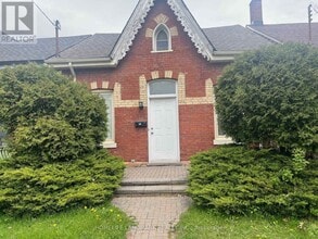 Building Photo - 231 Clinton St