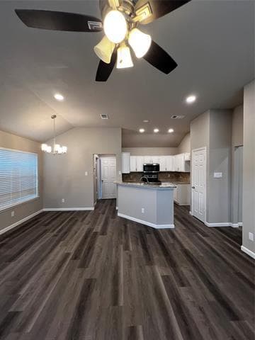 Foto del edificio - 3560 Leigh Ct