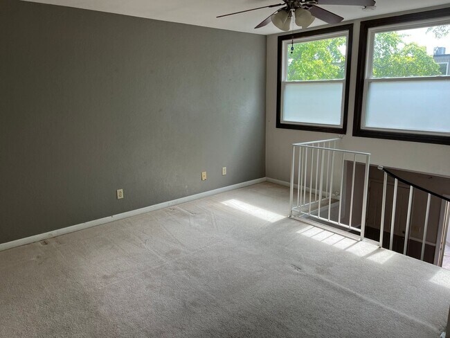 Foto del edificio - 1 Bedroom/1.5 Bathroom Condo For Lease