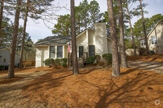 Building Photo - 420 Sandhills Cir