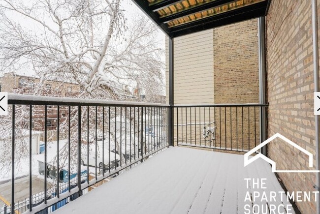 Foto del edificio - 3820 N Sheffield Ave