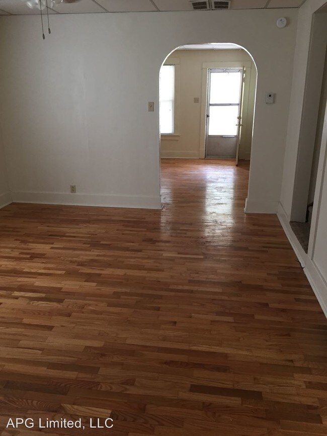 Building Photo - 415 E Cape Rock Dr