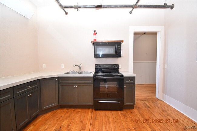 Foto del edificio - 170 Court St