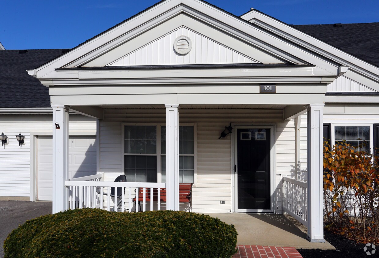 The Village of Western Reserve Apartments Houses for Rent Streetsboro