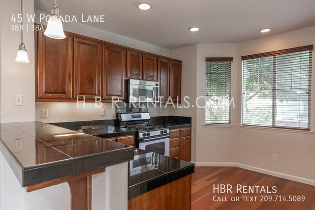 Building Photo - 45 W Posada Ln