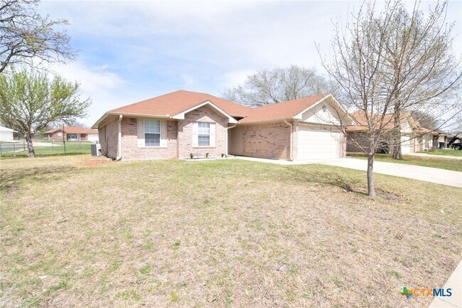 Foto del edificio - 4201 Bluestem Ln