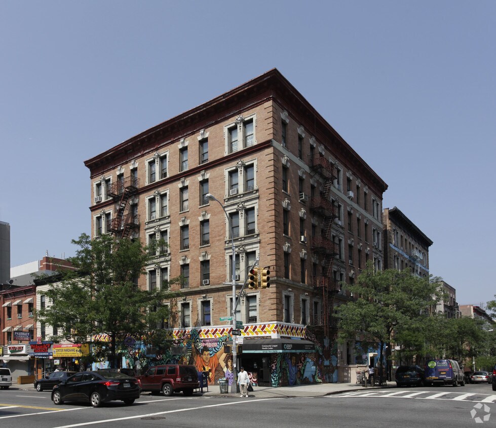 Primary Photo - 1990-1996 Amsterdam Ave