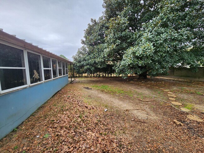 Foto del edificio - 3 Bedrooms 3 Baths - Convenient to Ft Benning