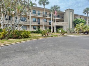 Building Photo - 11700 Park Blvd