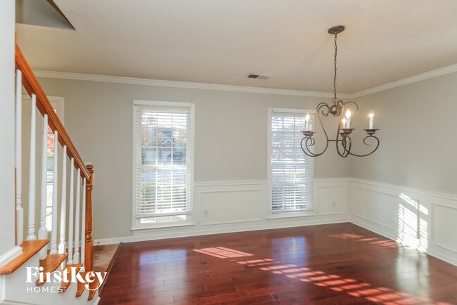 Building Photo - 650 Hunters Trace