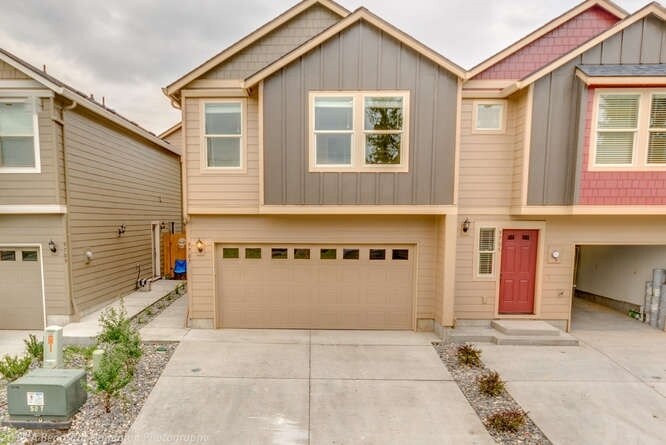 Foto principal - Covington Manor Townhomes