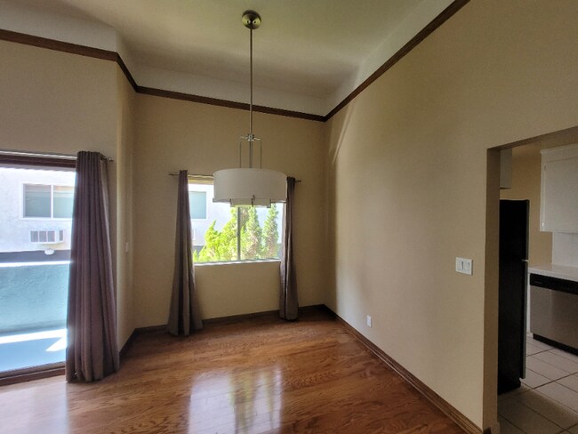 Foto del edificio - 1410 Venice Blvd.