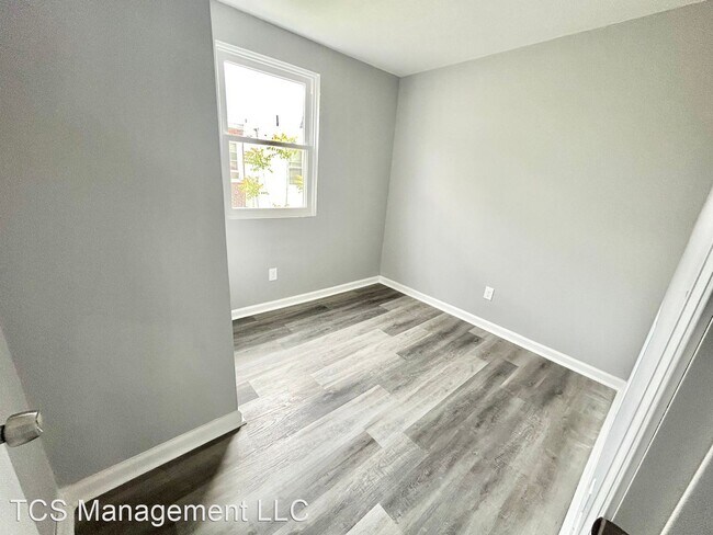 Foto del edificio - 3 br, 1.5 bath House - 3087 Tulip Street