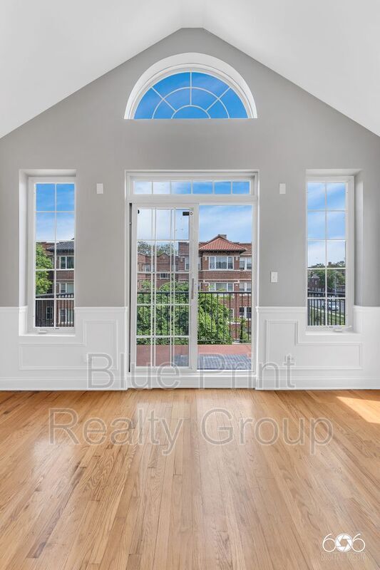 Building Photo - 7250 S Bennett Ave