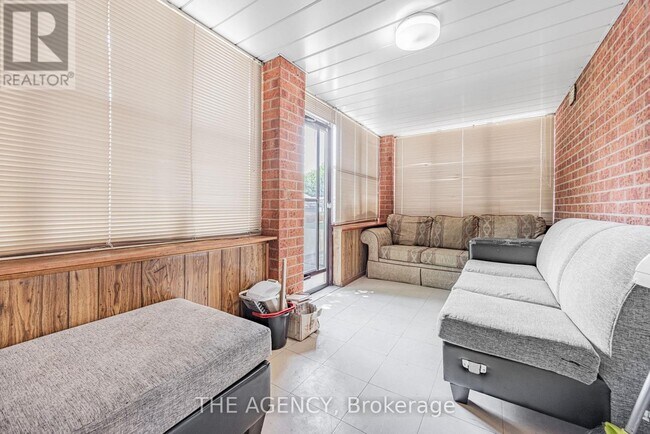 Building Photo - 327 Whitmore Ave