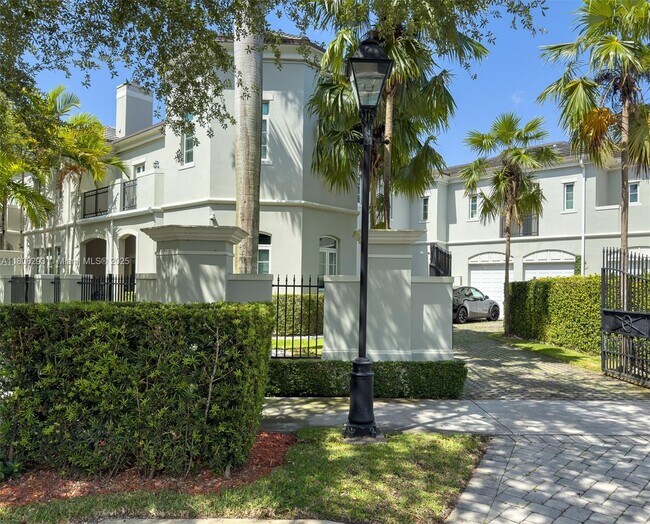 Foto del edificio - 10170 SW 75th Pl