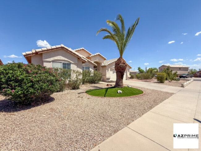 Foto del edificio - Exceptional 3/2 Peoria Corner Lot House!