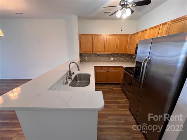 Foto del edificio - 18840 Nautical Dr