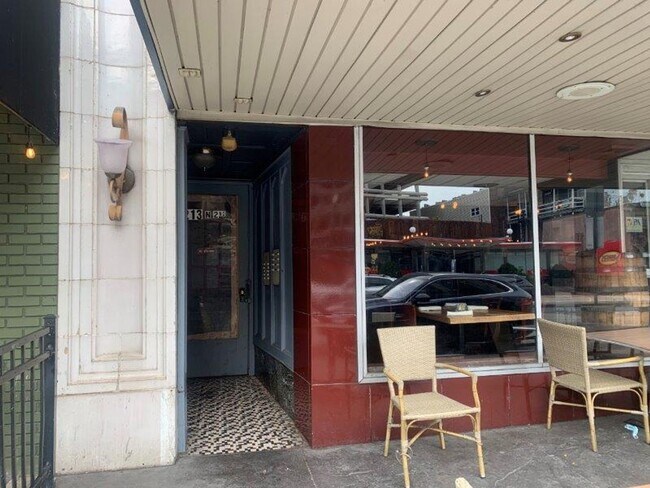 Foto del edificio - 213 N 2nd St