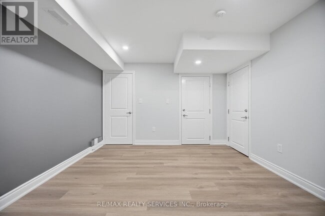 Building Photo - 26 Gatherwood Ter