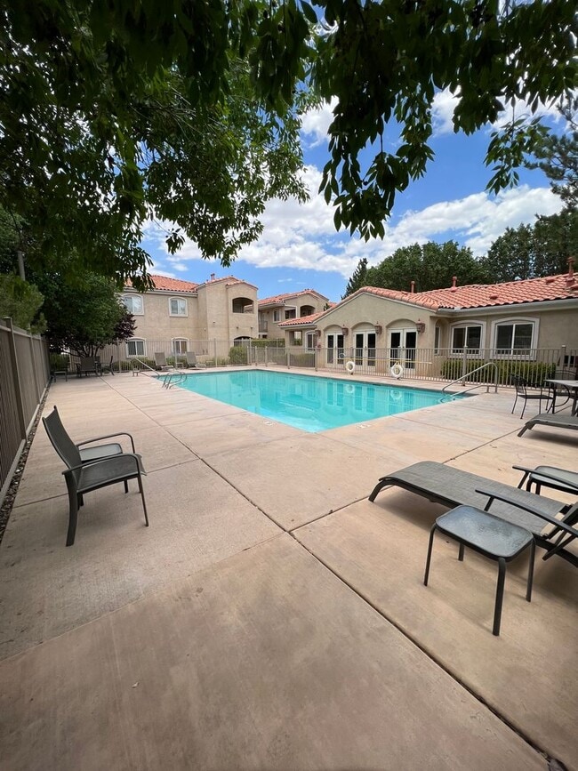 Building Photo - Rancho Mirage CONDO 1 Bedroom 1 Bath  1/CG