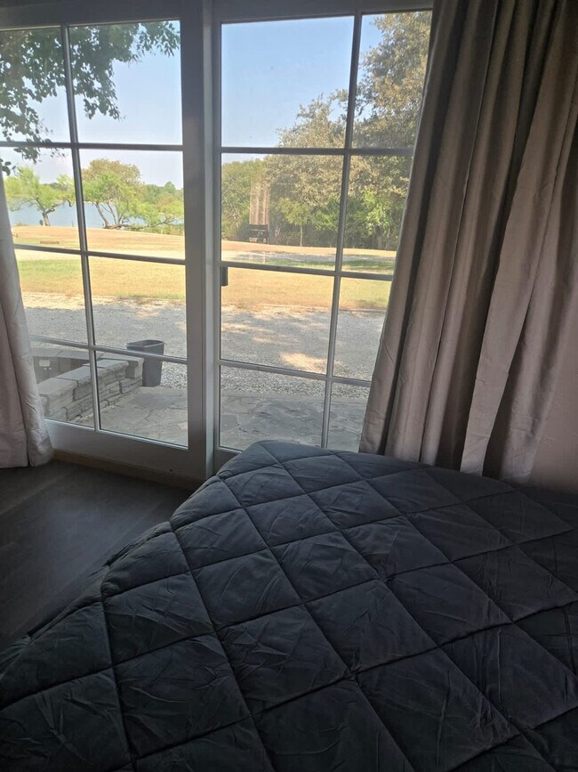 Building Photo - 1207 Shahan Prairie Rd