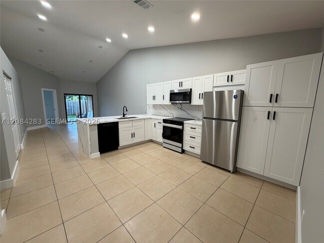 Building Photo - 11085 NW 38th Pl