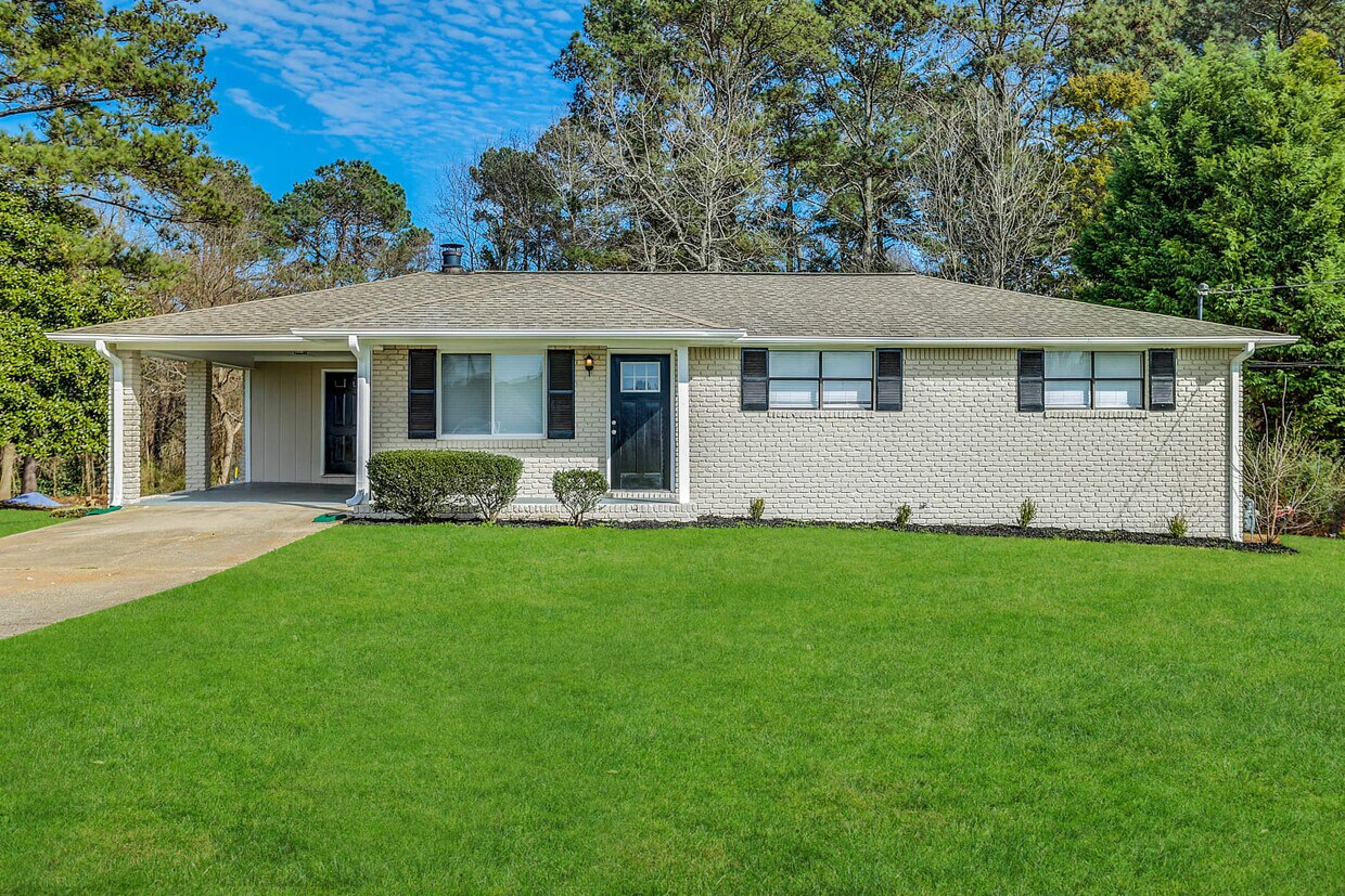 Foto principal - 2290 Pope Rd