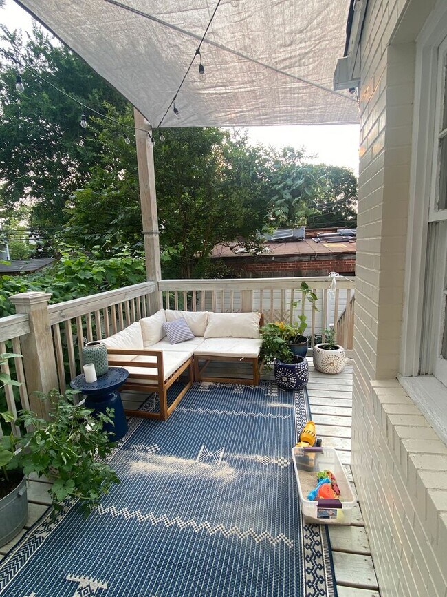 Foto del edificio - 3215 11th Street NW