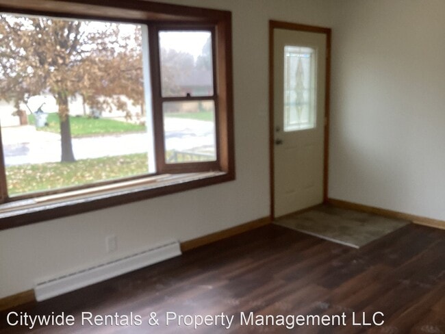 Building Photo - 2 br, 1 bath House - 5308 N 87th St