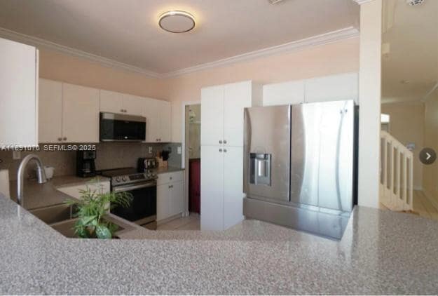 Building Photo - 6364 SW 165th Ave