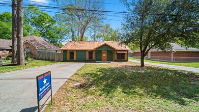 Building Photo - 417 Shawnee