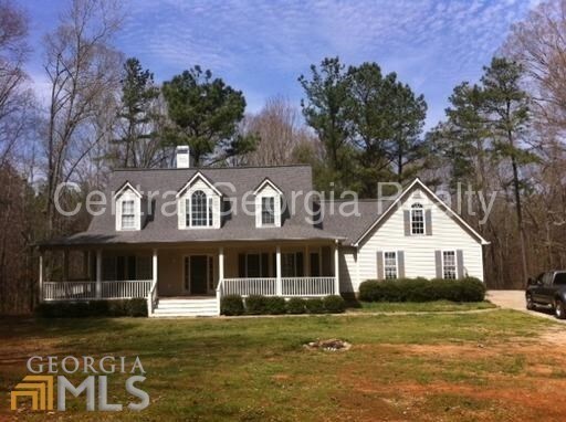 Primary Photo - 3 bedroom with bonus on 5 acres