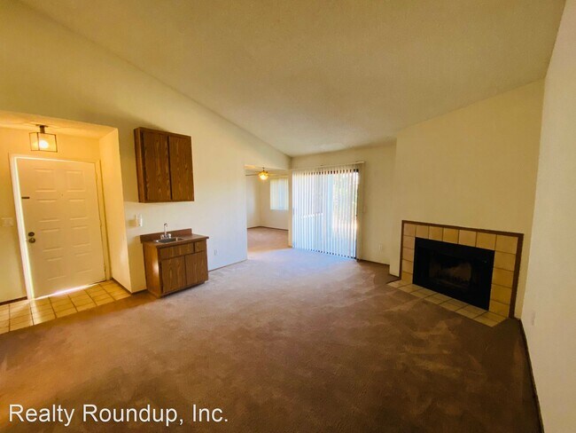 Foto del edificio - 2 br, 2 bath House - 9403 Aizenberg Cir