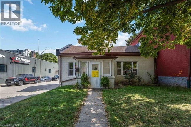 Building Photo - 114 Ferguson Ave N