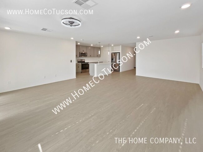 Building Photo - 1182 N Larat Lane in Coolidge, AZ Beautifu...