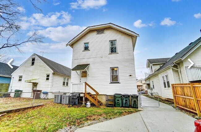 Foto del edificio - 6922 Cambridge Ave